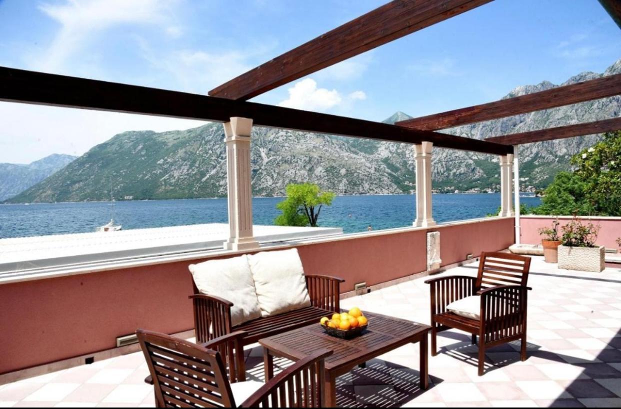 Apartments Barba Котор Екстериор снимка