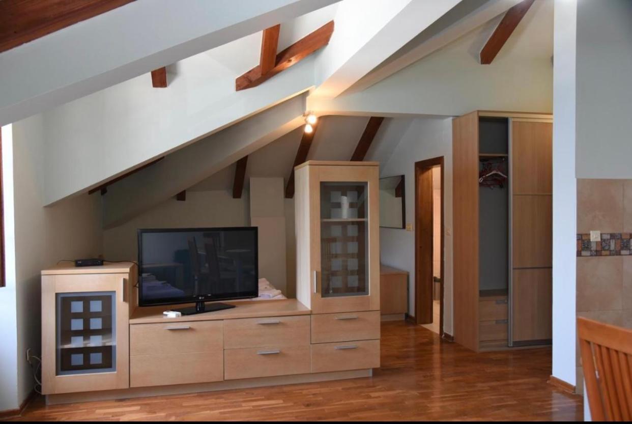 Apartments Barba Котор Екстериор снимка